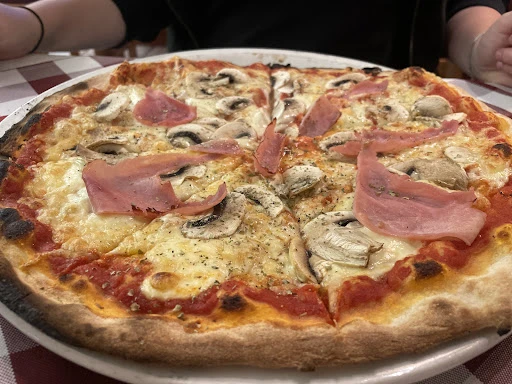 Pizzeria "La Perla" photo 9